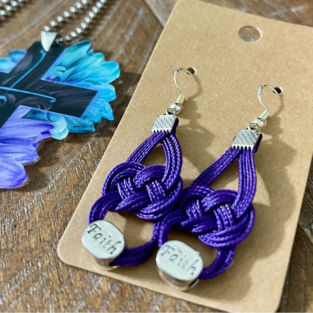 🎉3 / $9 DEAL
Faith earrings and necklace - Picture 3 of 3
